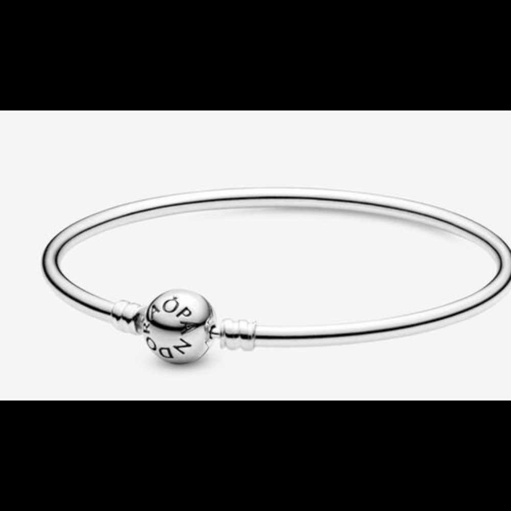 Pandora Moments Bangle